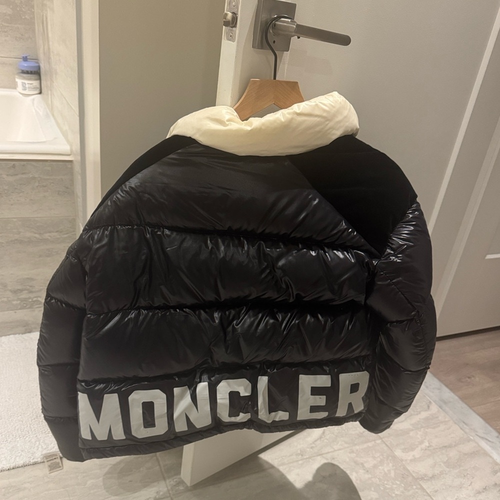 Moncler Black Shiny Quilted Puffer Jacket with Cream Hood Lining - Picture 3 of 5